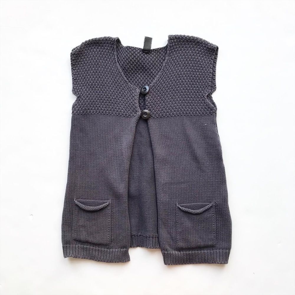 Zara gray knit vest/cardigan EUC S(fits like 7-8Y)